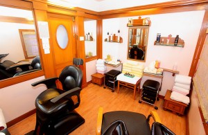 The beauty salon on The Indian Maharaja charter train. The beauty salon on The Indian Maharaja charter train.
