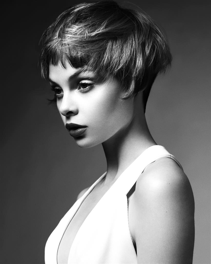 Which 70s Haircut and Styling Trends Are Making a Comeback for 2021? 4 The wedge – An iconic ‘70s style