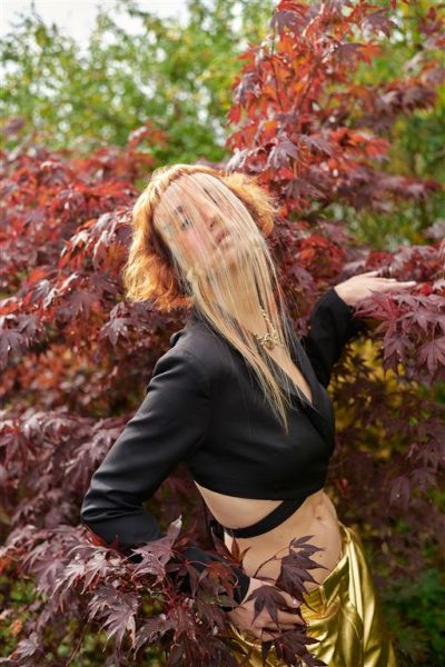 Aveda Celebrates Change and Creativity at Autumn Equinox Event 3 Meraki Model